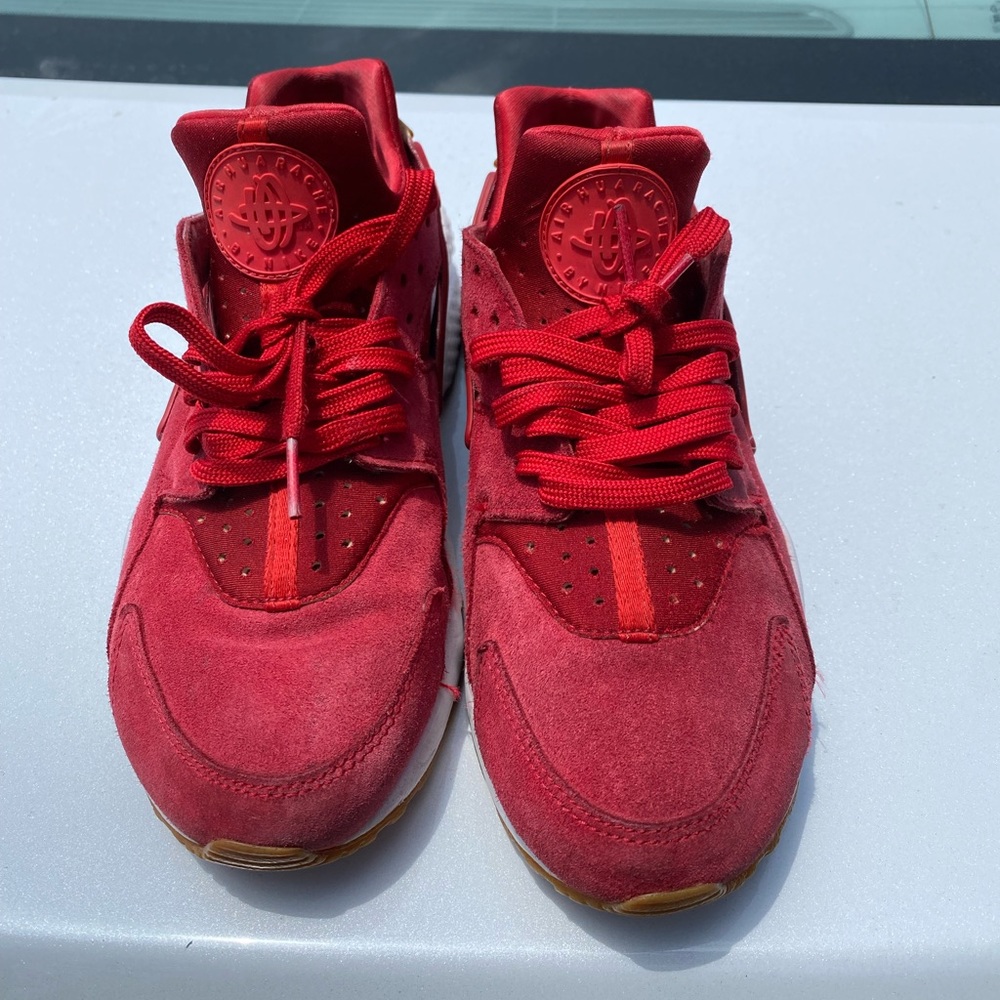 Nike Air Huarache SD Gym Red (Women’s)